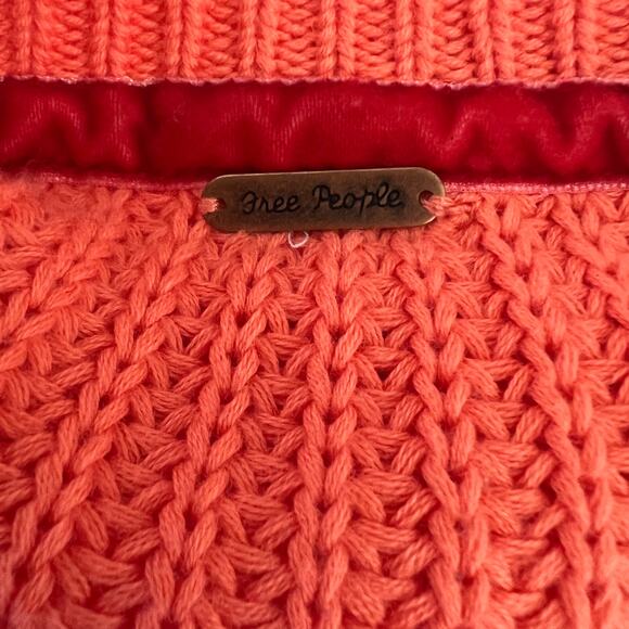 Free People Damsel Cable Knit Pullover V-Neck Sweater in Coral - Picture 6 of 9